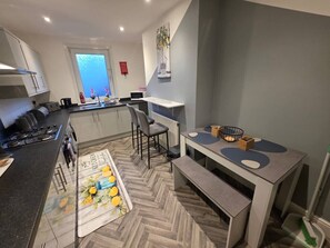 Fridge, microwave, oven, toaster - Park Place 3 Bedroom House (North Northamptonshire)