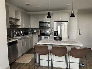 Private kitchen - WORLD CUP READY :- Cozy 1-bedroom modern luxury loft (Harrison)