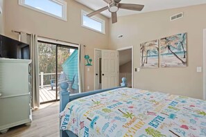Iron/ironing board, WiFi, bed sheets - Crescent Beach Coastal Home/ Walk to Ocean (North Myrtle Beach)