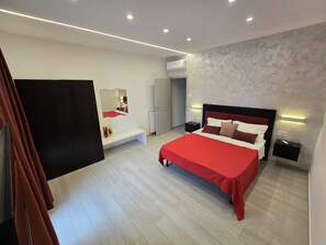 WiFi, bed sheets - Bright and quiet apartment (Pianillo)