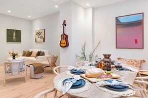 Dining - Luxury Camden Apartment- 2 Bed with Terrace (2) (London)