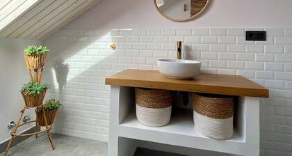 Charming coastal villa near the Cathedrals Beach in Ribadeo.