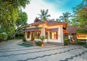Bahagian luar