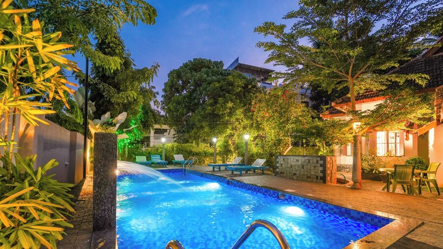 POP Tavern Pool Villa by VOYE HOMES