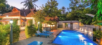 POP Tavern Pool Villa by VOYE HOMES