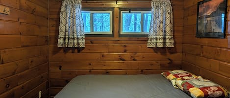 Basic Cabin, Balcony, Lake View
