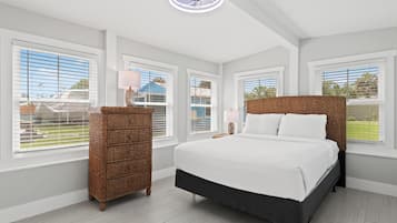Casa | Espaço de trabalho para notebook, ferros/tábuas de passar roupa