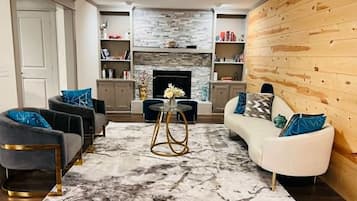 Smart TV, fireplace, computer monitors