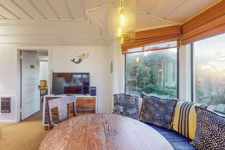 Bodega Bay Bright Beach Cottage With Ocean Views & Fireplace - Occidental, CA