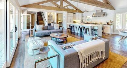 Modern Sonoma Farmhouse with Pool & Hot Tub