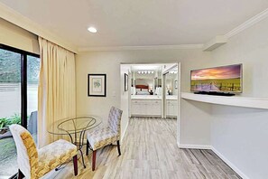 Interior - Napa Silverado Two-Bedroom Suite with Pool (Napa)