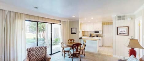 TV, fireplace, offices
