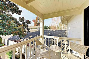 Property grounds - Napa Silverado Resort Condo near Pool and Wineries (Napa)