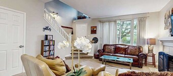 Dog-Friendly Santa Rosa Home near Wineries