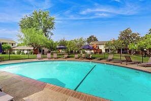 Pool - Napa Silverado One-Bedroom Condo with Pool Access (Napa)