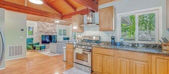 Russian River Forest Retreat with Unique Studio