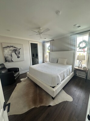 3 bedrooms, iron/ironing board, free WiFi, bed sheets - Little Magnolia- 3king beds, 3 miles to Ole Miss (Oxford)