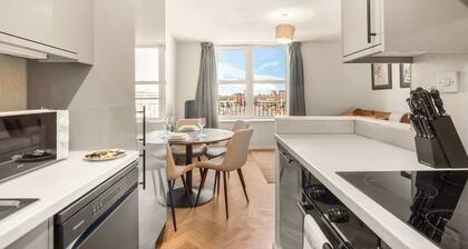 2 Bedroom Penthouse Apartment in Central Lincoln