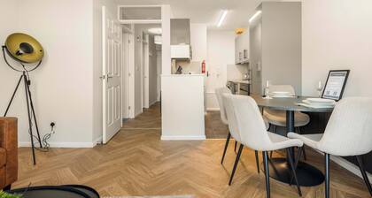2 Bedroom Penthouse Apartment in Central Lincoln