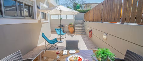 Departamento, vista al patio | Lanai