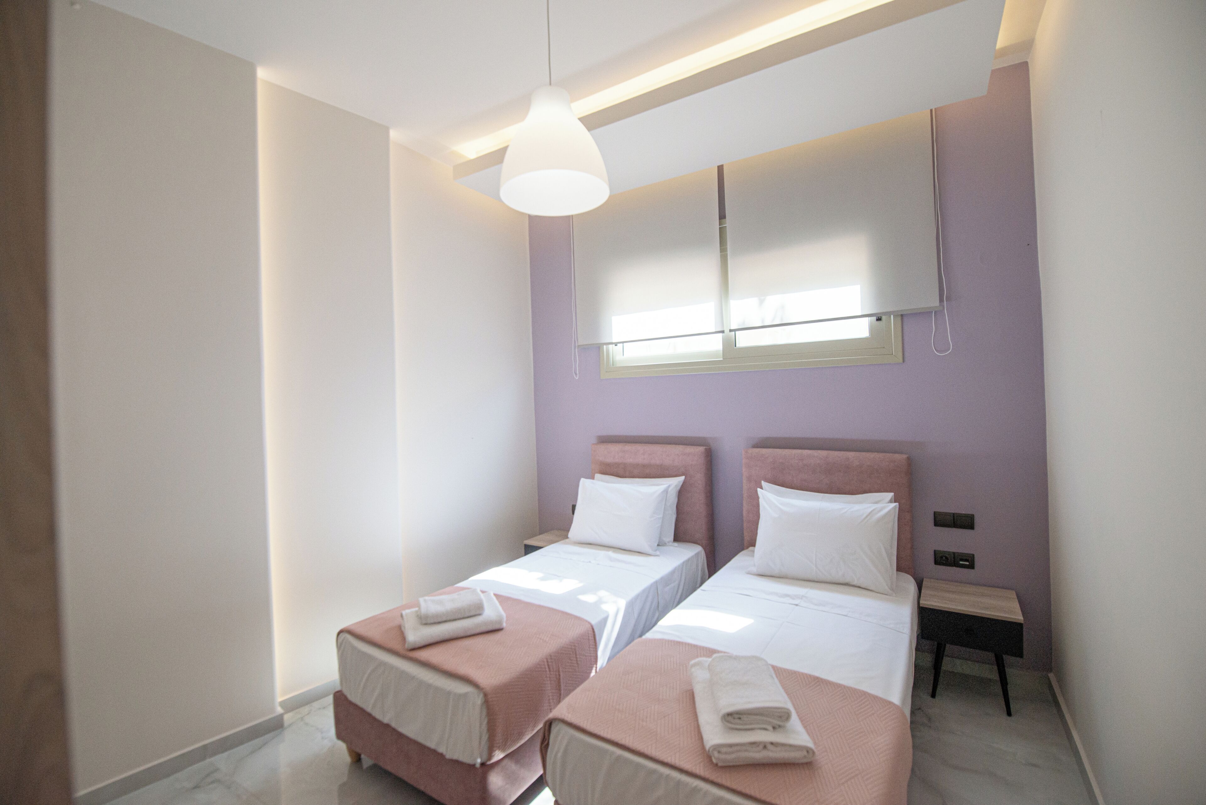 Appartement, vue cour intérieure | Rideaux occultants, chambres insonorisées, fer et planche à repasser