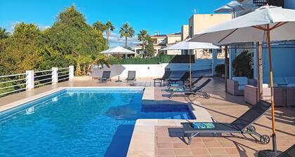 Sea-view Villa With Sunset Private Pool