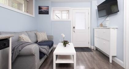 Walk to SkyTrain, Grocery & More 2 bedroom suite