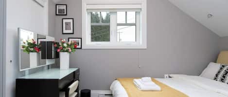 Desk, iron/ironing board, free WiFi, bed sheets