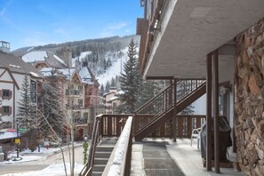 Property grounds - Luxe Lionshead Condo | Walk to Gondola + Après (Vail)