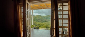 VOYE HOMES Whitestone Cottage Vagamon