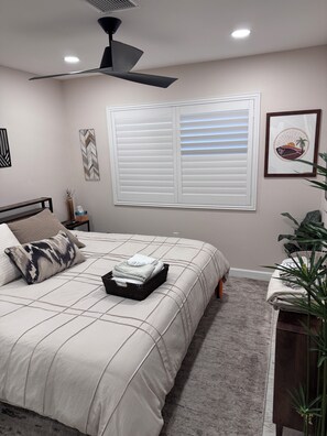 Room - Modernized 3-bedroom condo with AC in charming Palm Desert (Palm Desert)
