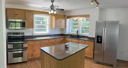 Bayfront 4BR Beach Home Sunset Views Hampton