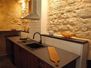 Estudio, 1 cama de matrimonio, cocina, planta baja | Cocina privada