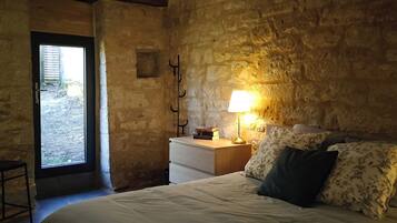 Studio, 1 Queen Bed, Kitchen, Ground Floor