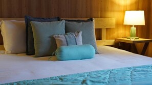 Deluxe Double Room, Balcony, Garden View | Soundproofing, iron/ironing board, free WiFi