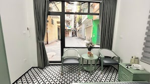 Superior Studio | Desk, free WiFi - Era Ta Quang Buu Apartment (Hai Ba Trung)