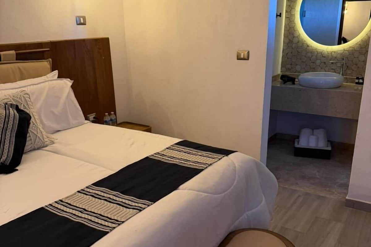 Junior Room | Free WiFi