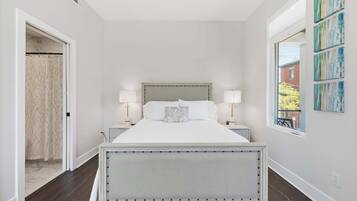 House, Multiple Beds, Balcony, City View (Luxury Mt. Adams Retreat) | 5 bedrooms, individually decorated, individually furnished, desk