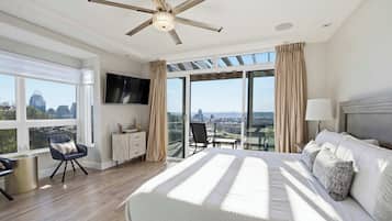 5 bedrooms, individually decorated, individually furnished, desk