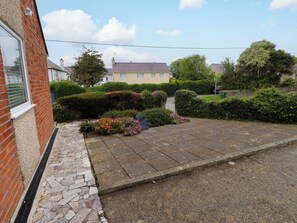 Property grounds - Gelli - Morfa Nefyn (Pwllheli)
