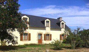 Exterior - View on the Golf of Morbihan: the cottage to stay for your holidays (Saint-Armel)