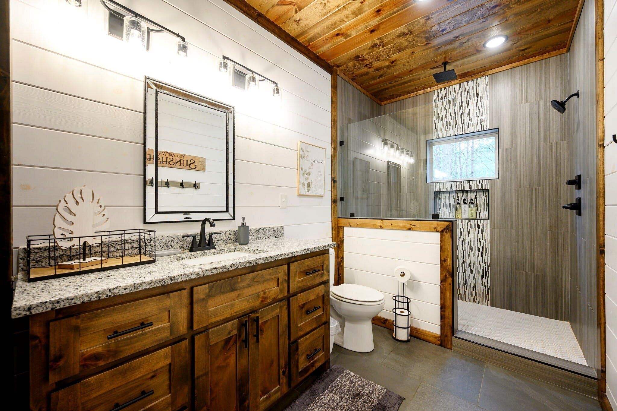Cabin, Multiple Beds, Hot Tub, Garden View (The Retreat at Red Fern) | Bathroom | Towels