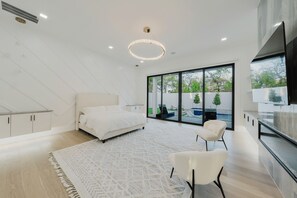 6 Schlafzimmer, Bügeleisen/Bügelbrett, kostenloses WLAN, Bettwäsche