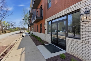 Exterior detail - Boutique Loft w/ Patio, Rooftop Views + In-Unit W/D (Murfreesboro)