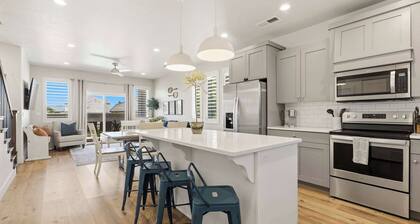 The Retreat - Resort Amenities - New Listing