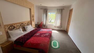 Comfort Double Room, Mountain View | Free WiFi