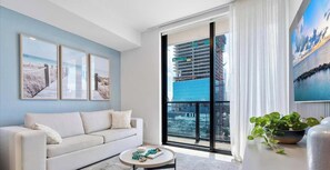 TV - Modern Group Retreat - Downtown Miami (Miami)