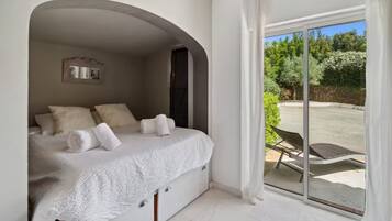 5 chambres, fer et planche Ă repasser, lit parapluie, Wi-Fi gratuit