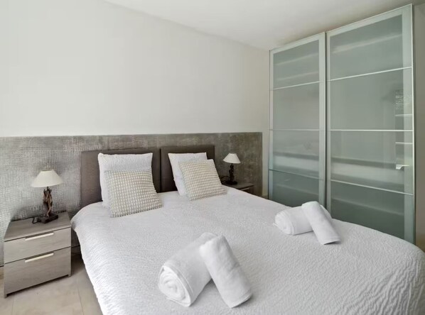 5 chambres, fer et planche Ă repasser, lit parapluie, Wi-Fi gratuit