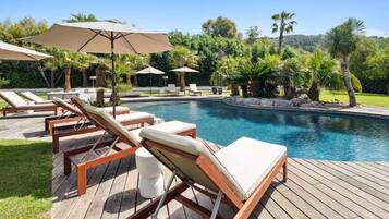 Piscine extérieure, piscine chauffée